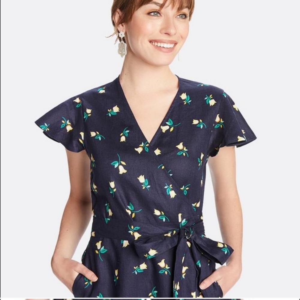 Draper James Navy Blue Dark Floral Linen Wrap Dress NWT 6 - Picture 4 of 11